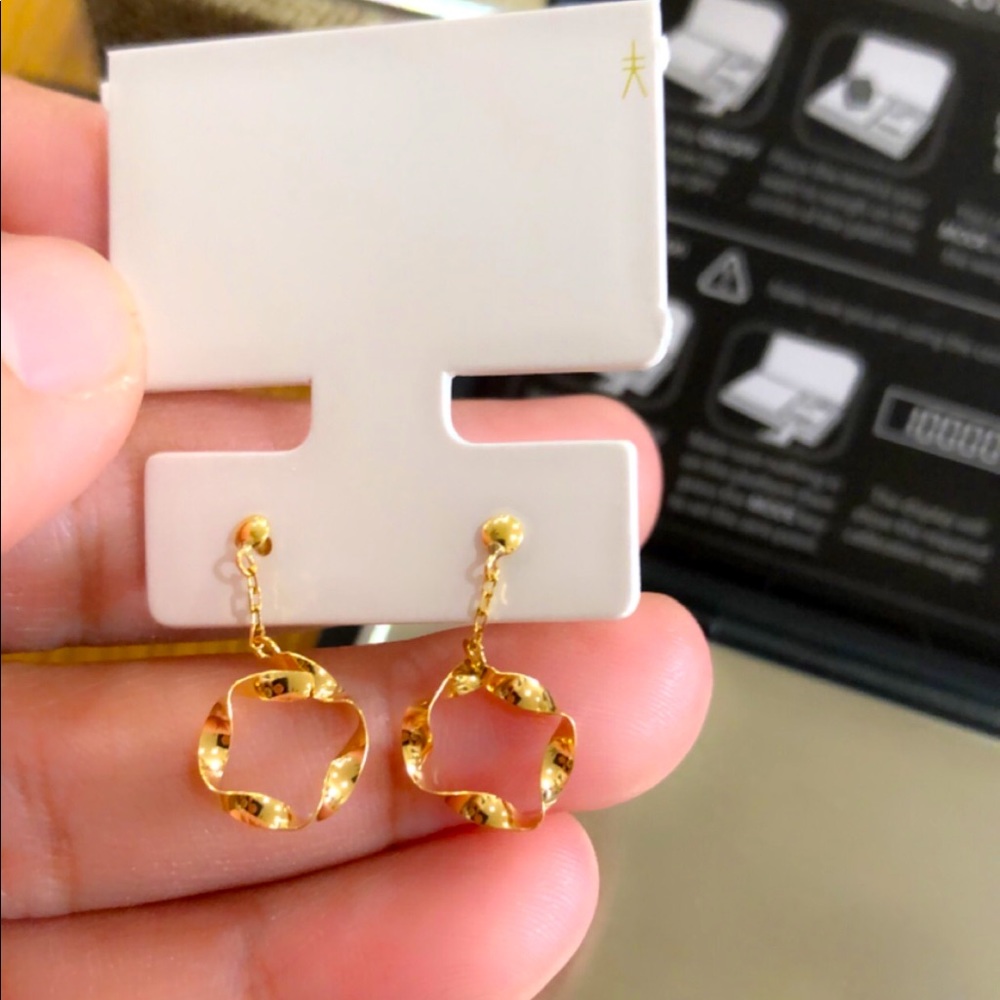 Solid 18k Gold (not plated or filled) earrings